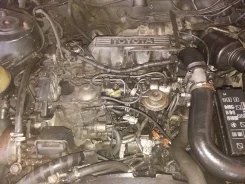 ������� Toyota Camry, Vista CV30, 2CT 17201-60640 ����