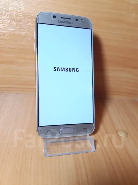 Samsung Galaxy J5 2017. �/�, �����, 3G, 4G LTE, Dual-SIM, NFC ����