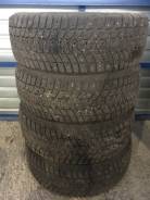 Michelin X-Ice North 3, 205/55 R16 в Красноярске Michelin X-Ice North 3. Зимние, шипованные, 2015 год, 50 %