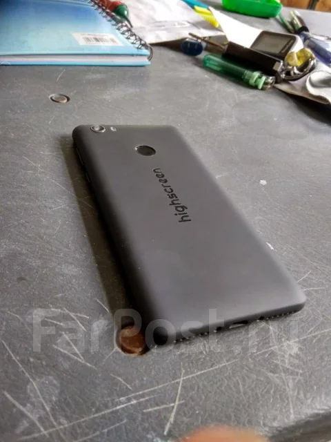 Highscreen Wallet. �/�, ������, 3G, 4G LTE, Dual-SIM, NFC ����