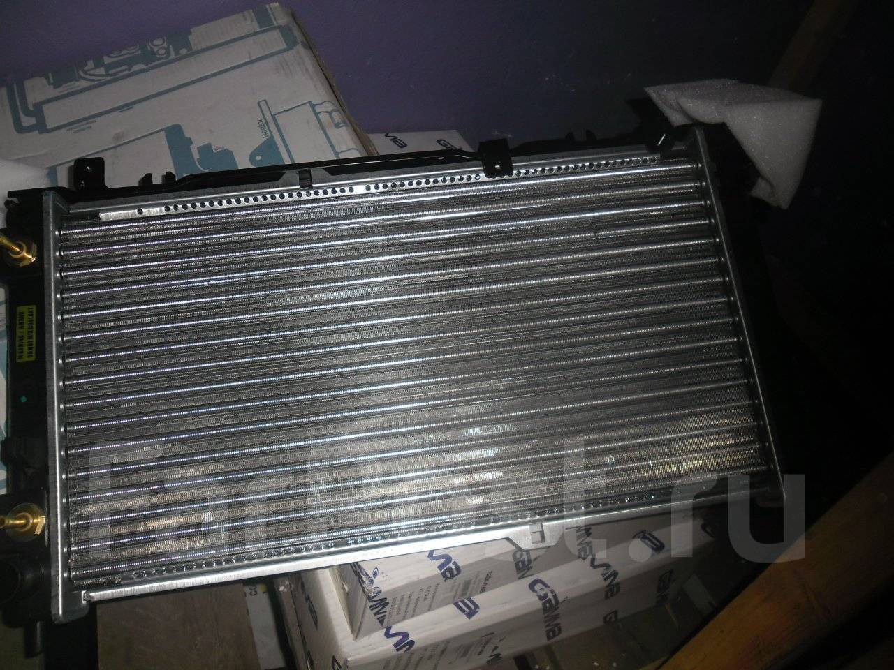 радиатор охлаждения 2190 с кондиционером акпп артикул. радиатор охлаждения ваз 2190 автомат. радиатор гранта автомат. радиатор лада 2190. гранта акпп радиатор охлаждения.