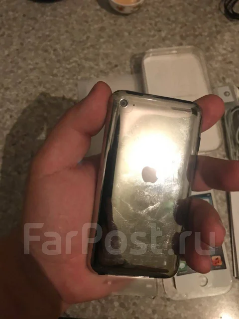Apple iPod touch. ����