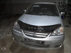Suzuki Liana ����
