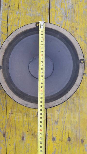 Динамик D 25 см 40w, б/у, в наличии. Цена: 1 000₽ во Владивостоке