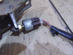 Концевик под педаль тормоза Toyota Corolla Ceres AE101 Toyota Corolla Ceres AE101 1995 в Кемерово Концевик под педаль тормоза Toyota Corolla Ceres AE101 Toyota Corolla Ceres AE101 1995