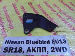 Кронштейн гидроусилителя Nissan Bluebird EU13 Nissan Bluebird EU13 в Кемерово Кронштейн гидроусилителя Nissan Bluebird EU13 Nissan Bluebird EU13