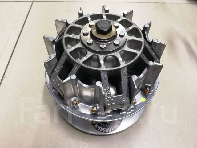 Lynx yeti pro v-800. Вариатор брп 600. Вариатор линкс. Регулировка соосности вариаторов линкс арми про 800. Подвеска brp lynx army 69 600.