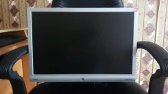 BenQ. 19" ����