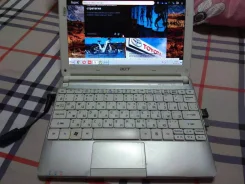 Acer Aspire One D257. 10", ��� 2048 ��, ���� 128���, WiFi, Bluetooth, ����������� �� 2��.