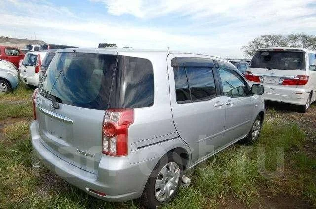 Toyota Raum ����