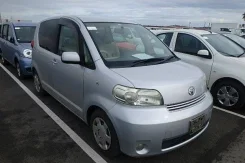 Toyota Porte ����