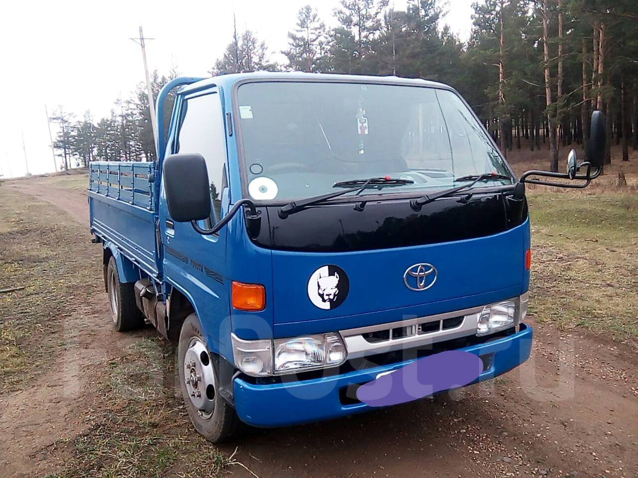 Дром автомобиля улан удэ. Грузовик Toyota TOYOACE 1996. Тойота Тойоайс bu61. Грузовики Тойота бортовые. Микрогрузовики в Улан-Удэ.