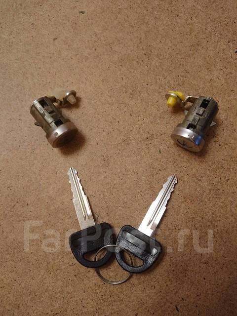 Suzuki grand vitara личинка замка двери. гранд витара 2. личинка замка двери suzuki 8228052810. заело личинку на rav4 1998. личинка замка suzuki grand vitara.