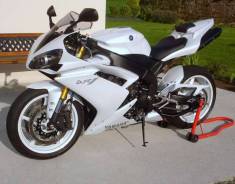 Yamaha YZF-R1, 1998 в Первоуральске Yamaha YZF-R1. 1 000 куб. см., исправен, птс, с пробегом