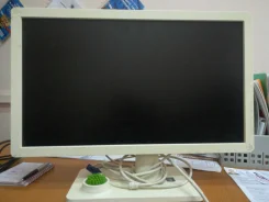 BenQ. 19", ���������� �� (LCD)