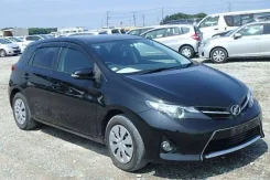 Toyota Auris ����