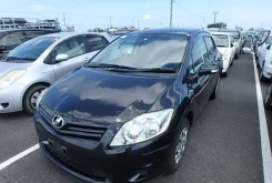 Toyota Auris ����