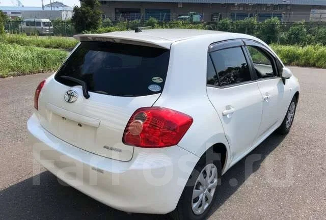 Toyota Auris ����
