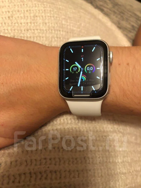 Apple Watch Series 5. GPS, NFC, IP68 ����