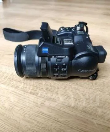Sony Cyber-shot DSC-F828 ����