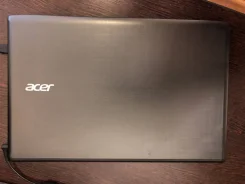Acer Aspire E5. 17.3", 2,7����, ��� 12 ��, ���� 1 512���, WiFi, Bluetooth, ����������� �� 6��.