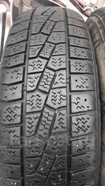Kumho I'Zen Stud KW11. ������, �/�, ����� 30 % ����