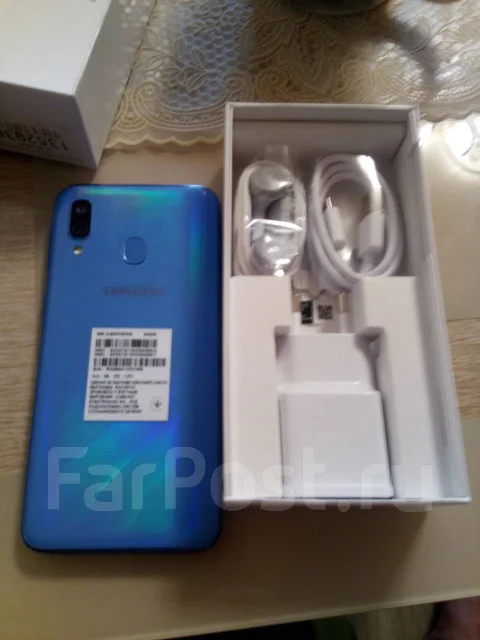 Samsung Galaxy A40. �����, 4G LTE, Dual-SIM ����