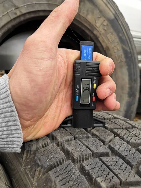 Bridgestone Blizzak MZ-03. ������, ��� �����, 2005 ���, �/�, ����� 10 % ����