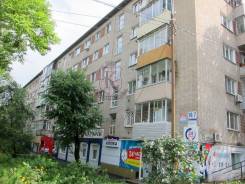 3-комнатная, улица Борисенко 10/7 во Владивостоке 3-комнатная, улица Борисенко 10/7. Борисенко, проверенное агентство, 62,5 кв. м. Дом снаружи