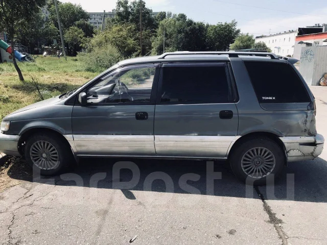 Mitsubishi Chariot. �������, ��������, 2.0 (135��.�.), ������, 300 000����. �� ����
