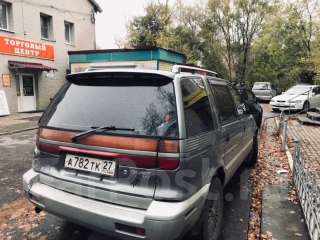 Mitsubishi Chariot. �������, ��������, 2.0 (135��.�.), ������, 300 000����. �� ����