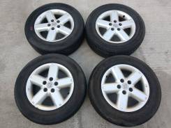 Диски Nissan R16 во Владивостоке Nissan. 6.5x16", 5x114.30, ET40, ЦО 66,1 мм.