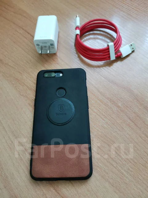OnePlus 5T. �/�, ������, 3G, 4G LTE, Dual-SIM, ����������, NFC ����