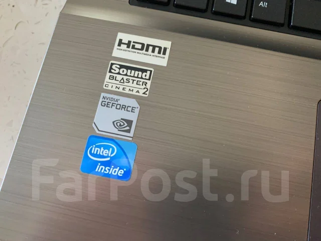 DNS. 17.3", 2,4����, ��� 4 ��, ���� 1 000���, WiFi: 1, Bluetooth: 1, ����������� �� 6��. ����