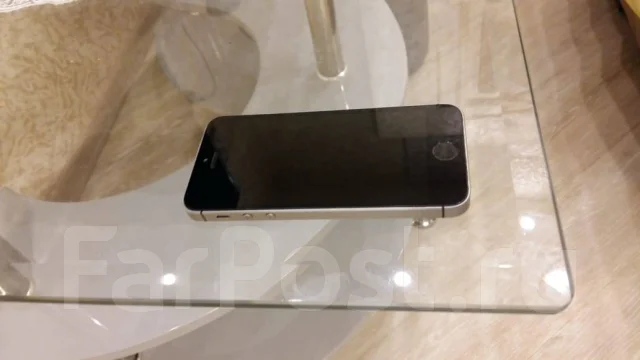 Apple iPhone SE. �/�, �����������, 4G LTE ����
