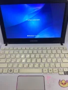 Samsung NC110. 10.1", 1 600����, ��� 1024 ��, ���� 250���, WiFi: 1, Bluetooth: 1, ����������� �� 3��. ����