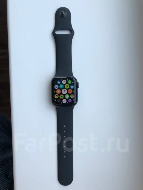 Apple Watch Series 4. GPS, NFC, IP68 ����