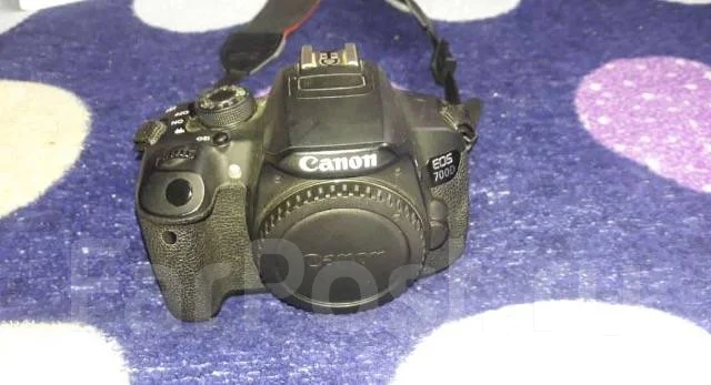 Canon EOS 700D ����