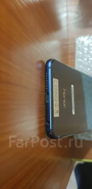 Honor 8. �/�, �����, 3G, 4G LTE, NFC ����