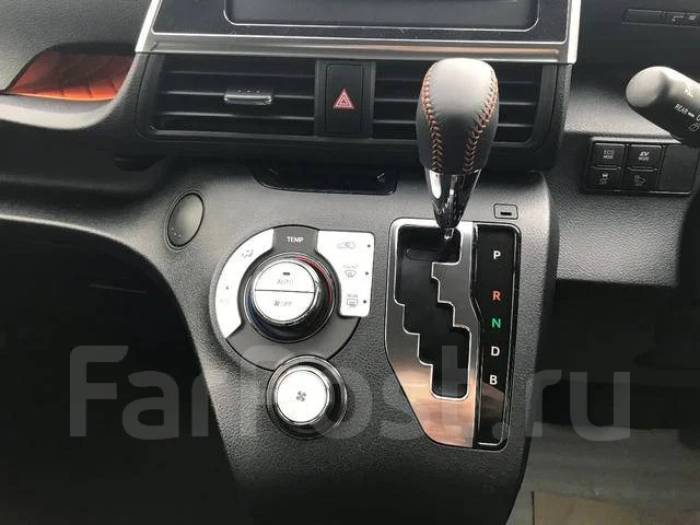 Toyota Sienta. �������, ��������, 1.5, ������, �/�. ��� ����� �� ������������ ����