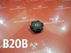 Крышка маслозаливной горловины Honda CR-V, Orthia, S-MX, Stepwgn в Красноярске Крышка маслозаливной горловины Honda CR-V, Orthia, S-MX, Stepwgn