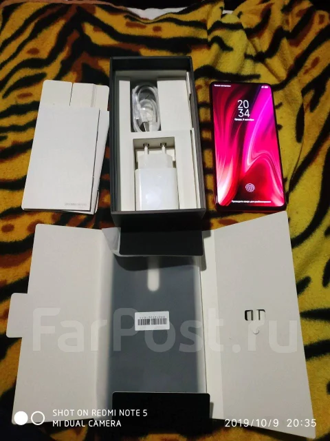Xiaomi Mi 9T. �����, �������, 3G, 4G LTE, Dual-SIM, NFC ����