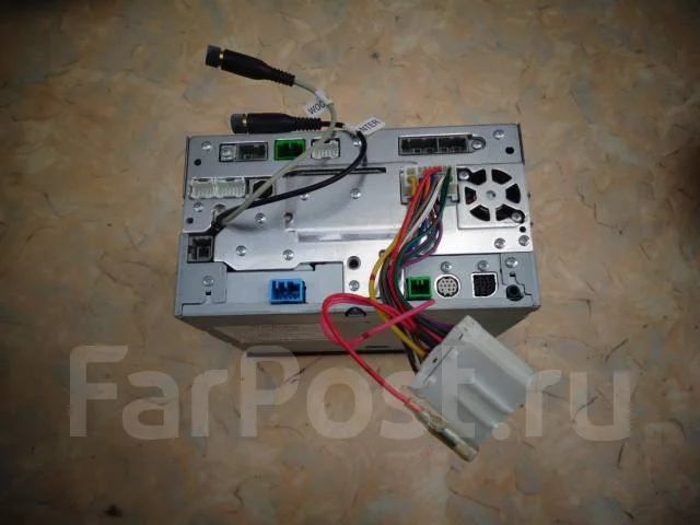 Clarion MAX960HD ����