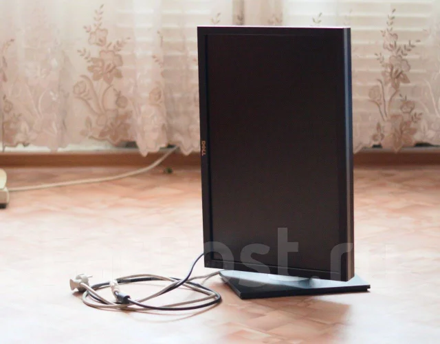 Dell. 22" ����