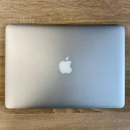Apple MacBook Air 13 2013 Mid MD760. 13", ��� 4 ��, ���� 128���, WiFi: 1, Bluetooth: 1 ����