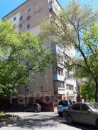 2-комнатная, улица Корнилова 14 во Владивостоке 2-комнатная, улица Корнилова 14. Столетие, проверенное агентство, 45,0 кв. м. Дом снаружи