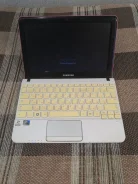 Samsung NC110. 10.1", 1 660����, ��� 2048 ��, ���� 250���, WiFi: 1, Bluetooth: 1, ����������� �� 3��. ����