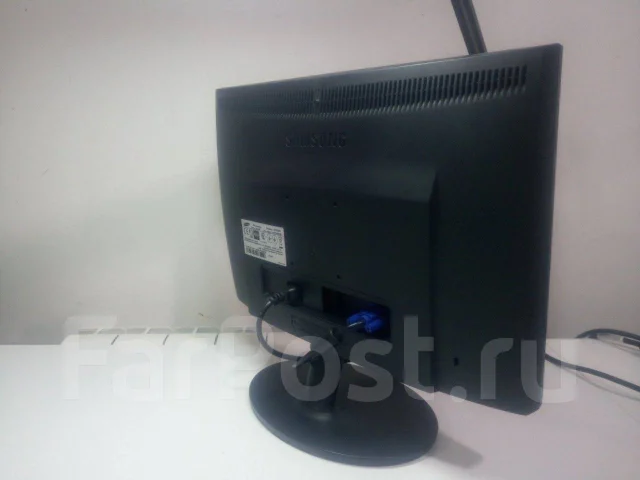 Samsung. 19", ���������� �� (LCD, LED, QLED) ����