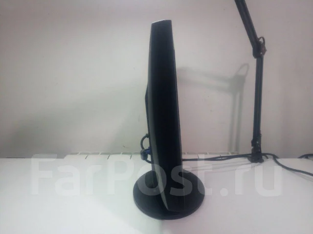 Samsung. 19", ���������� �� (LCD, LED, QLED) ����