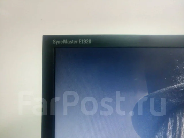 Samsung. 19", ���������� �� (LCD, LED, QLED) ����